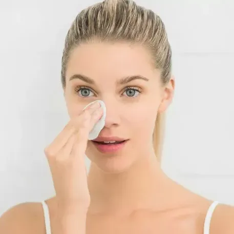 Очищающий лосьон с молочной и азелаиновой кислотами Clarifying Toner
