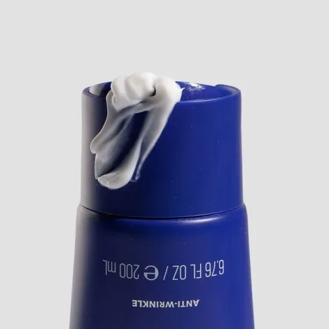Очищающее средство с миорелаксирующим действием Exfoliating cleanser