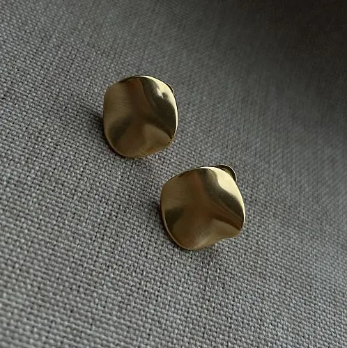 Серьги мятые золотистые