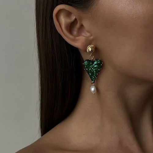 Серьги винтажные с жемчужиной и зеленым сердцем